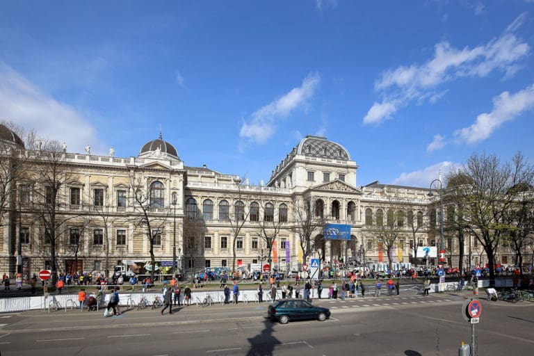 Psychologie studieren in Wien- Hauptgebäude der Universität Mymorize